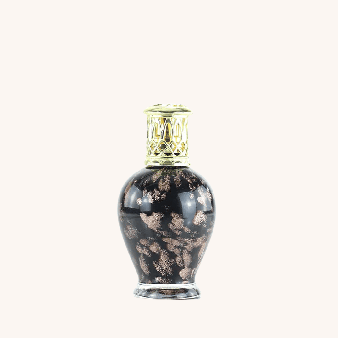 Noir Ore Fragrance Lamp on a white background