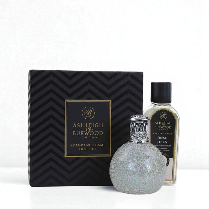 The Pearl & Fresh Linen Fragrance Lamp Gift Set against a white neutral background