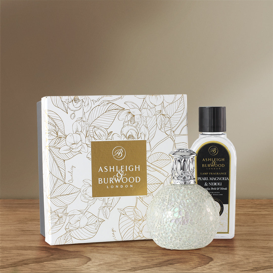 The Pearl & Pearl Magnolia & Neroli Fragrance Lamp Gift Set