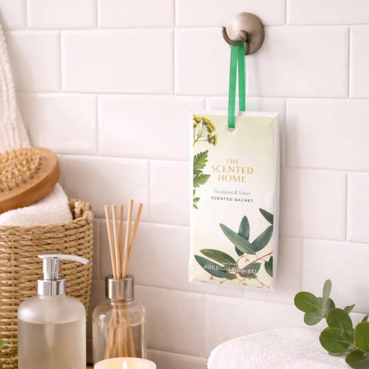 Eucalyptus &amp; Vetiver Scented Sachet