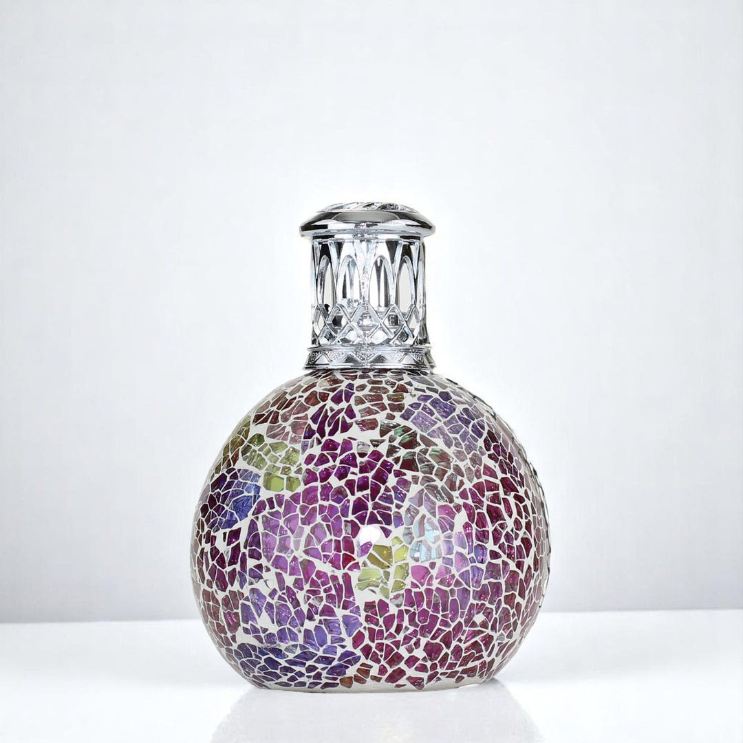 Pearlecense Fragrance Lamp against a white neutral background