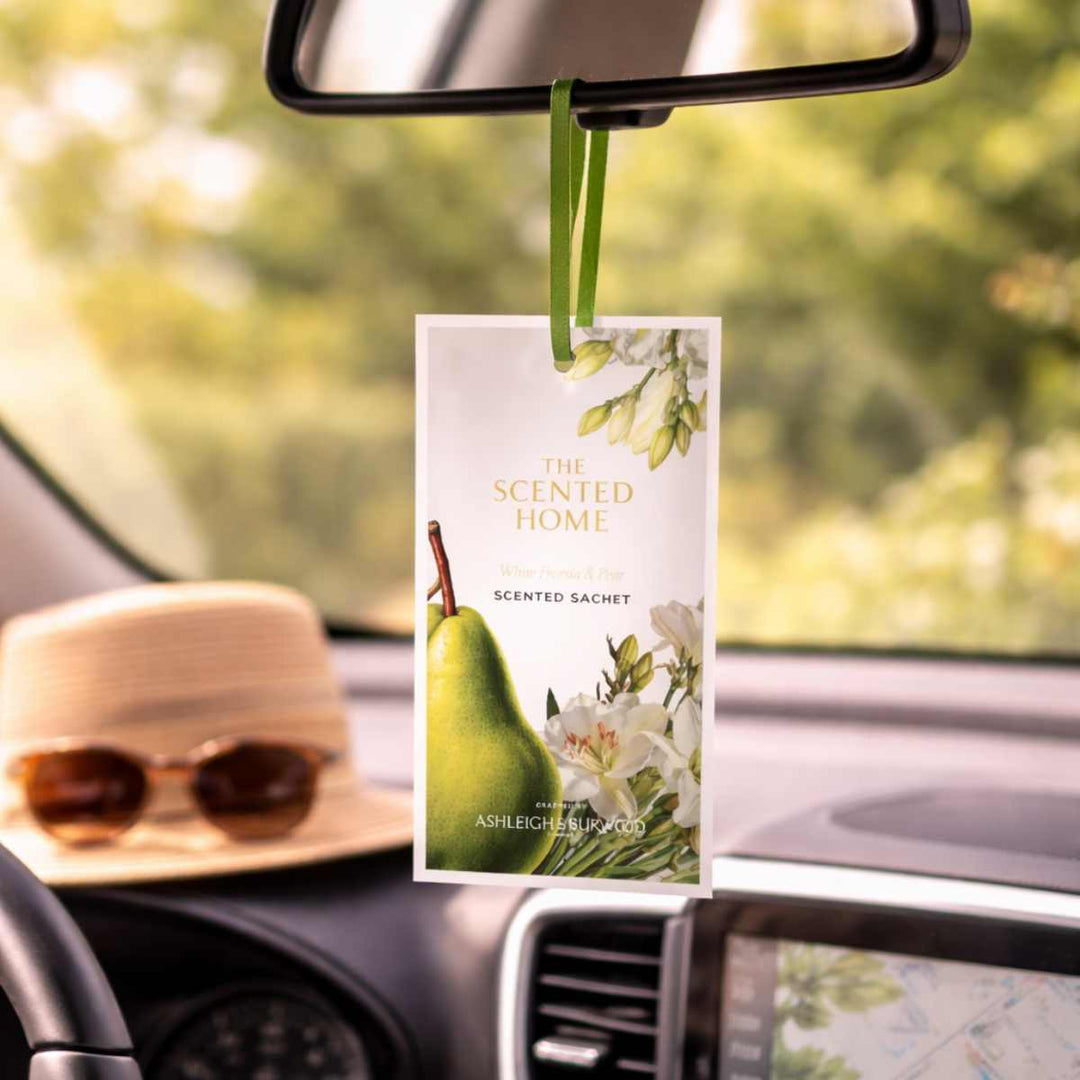 White Freesia &amp; Pear Scented Sachet